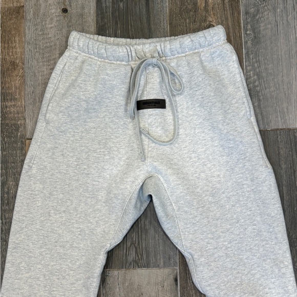 ESSENTIALS FEAR OF GOD CUFFED SWEATPANTS SIZE X- SMALL XS - Picture 9 of 11